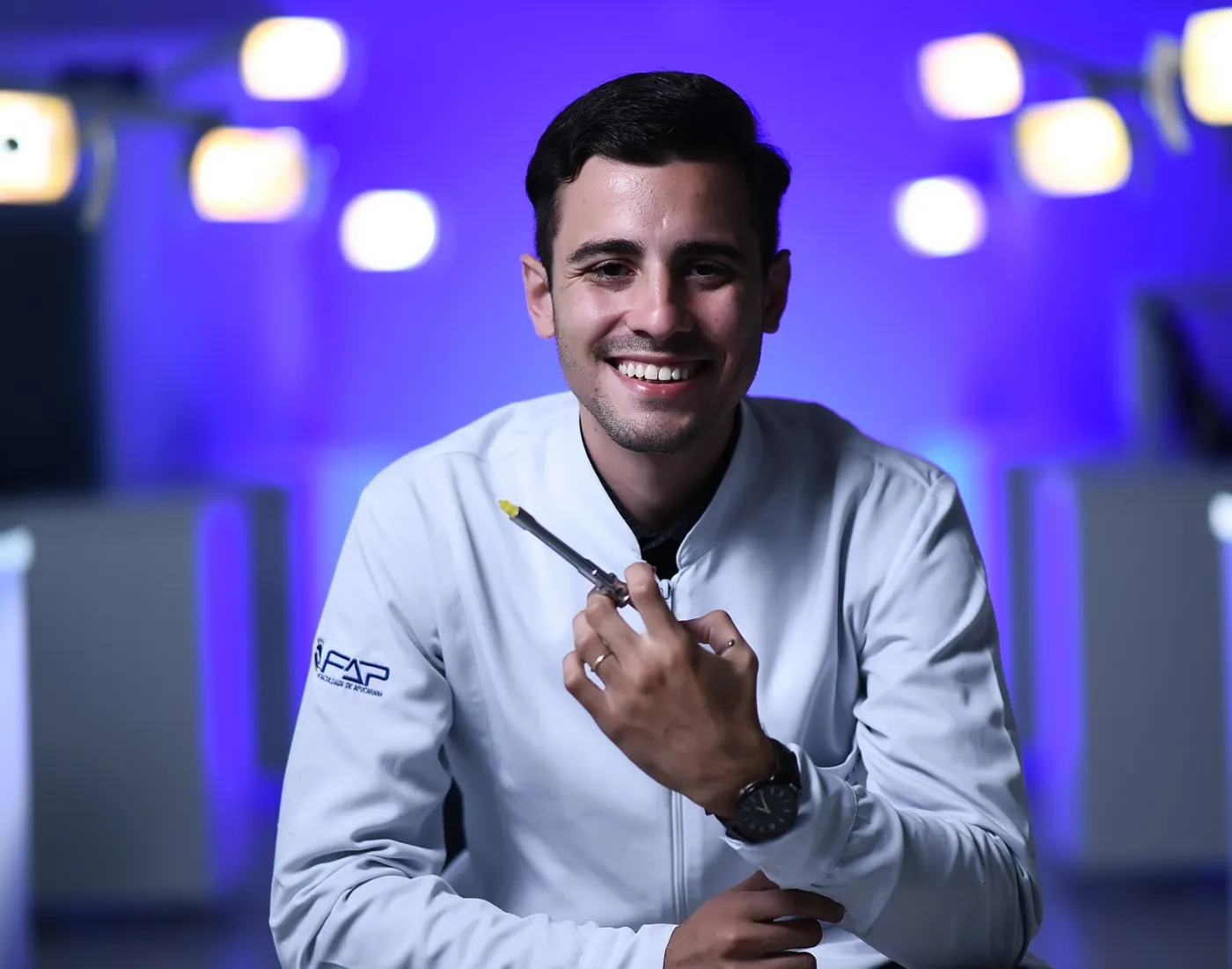 Implante Dentário em Arapongas com o Dr. Giovanne Felipe